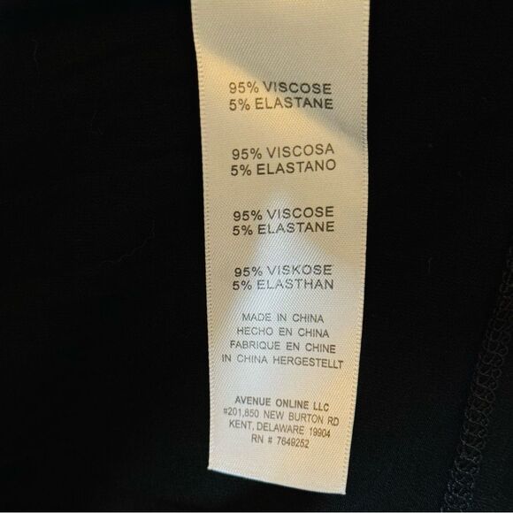 Avenue Plus Size Aria Pleat Front Top Sleeveless size 22/24 - Picture 7 of 8